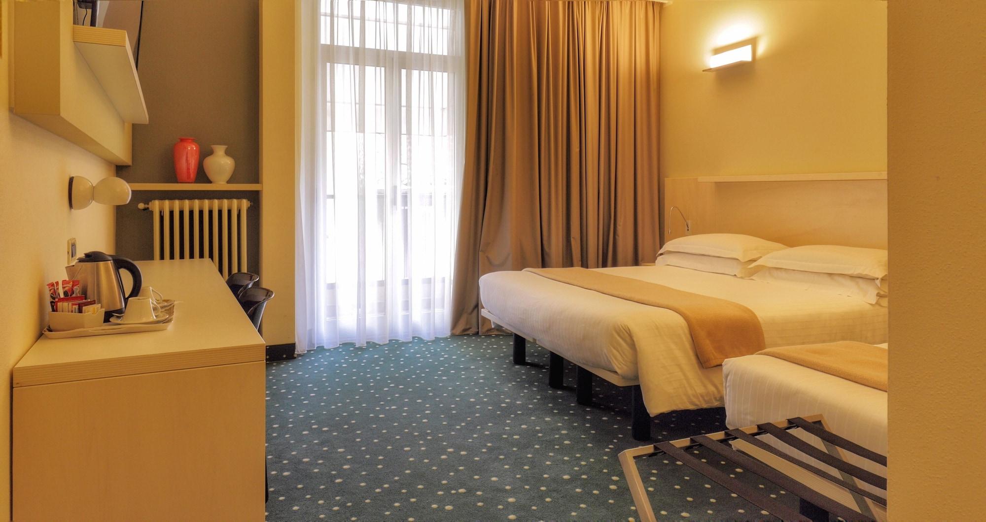 Hotel Piroscafo Desenzano del Garda Eksteriør billede